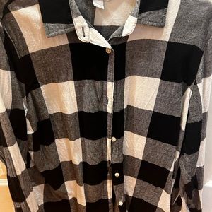 Black old navy flannel